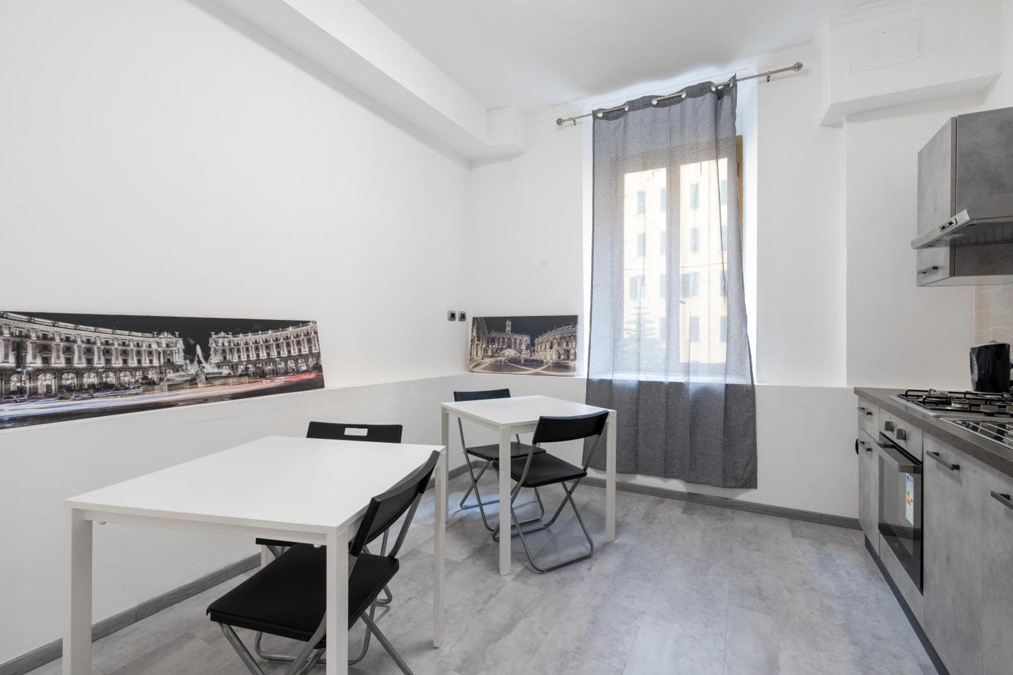 Amazing Apartment Near To Colosseo And Subway Róma Kültér fotó