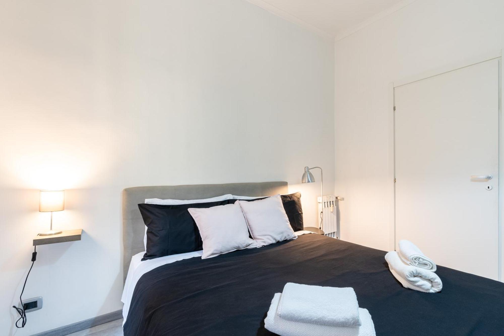 Amazing Apartment Near To Colosseo And Subway Róma Kültér fotó